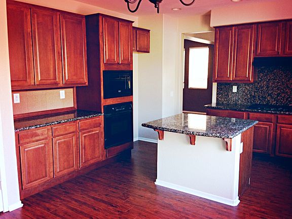 2nd image of 28918 Golden Dawn Dr