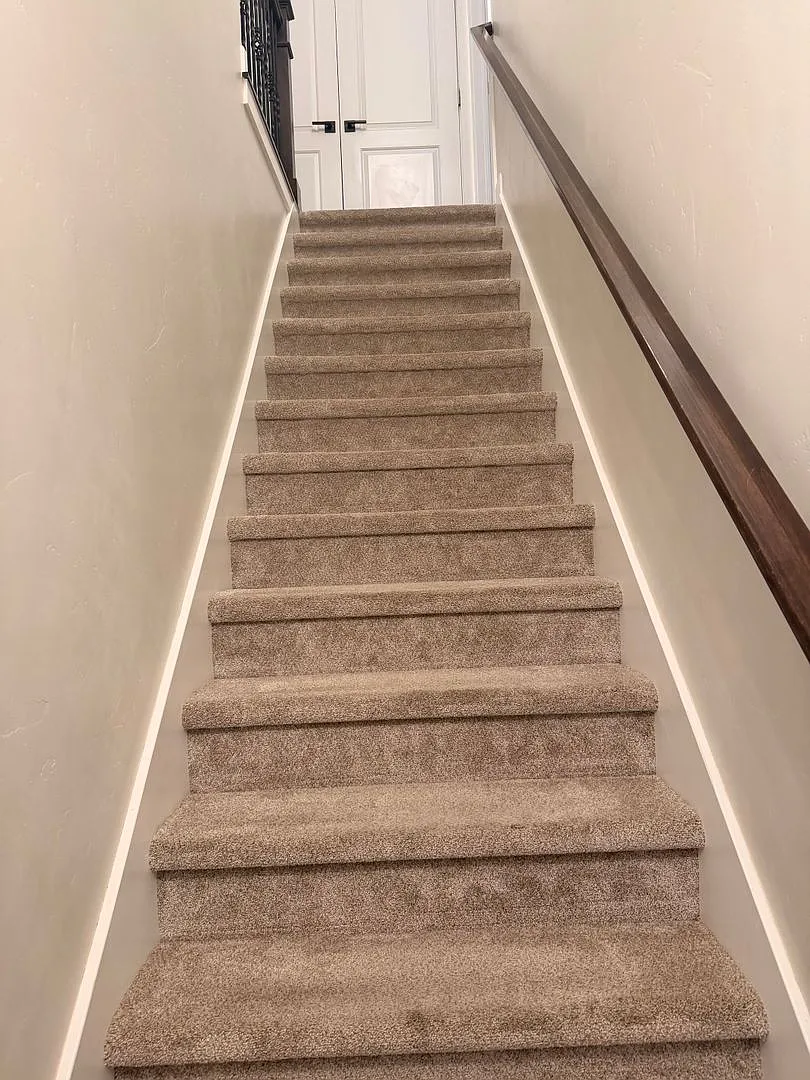 Cozy 3 bedroom 2.5 Bathroom Townhome — Photo 4