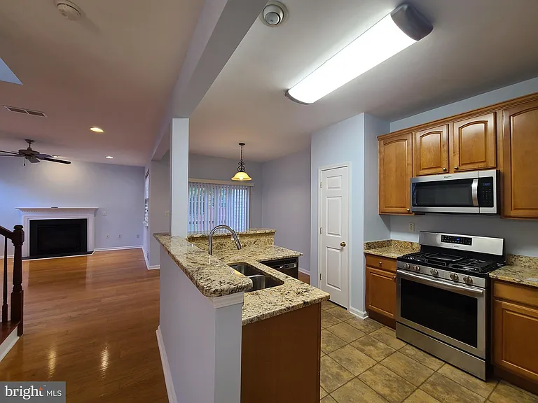 16 Scarlet Oak Dr — Photo 12