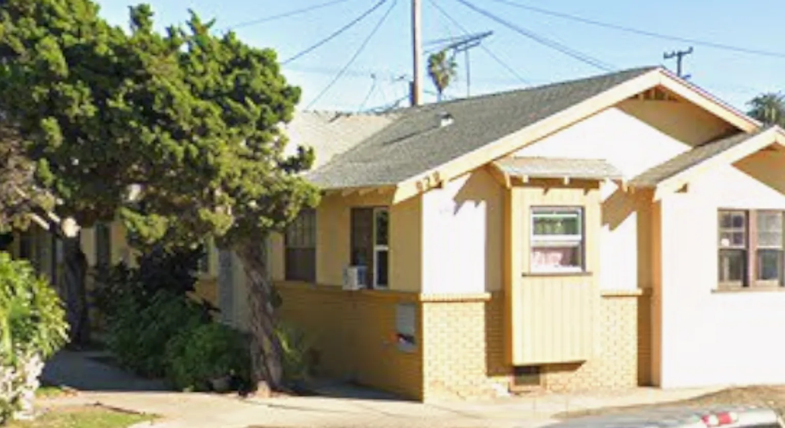 10th & MAGNOLIA AVE — Photo 2