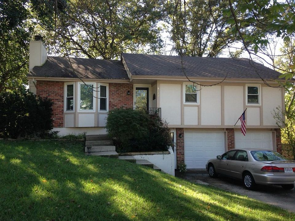 1st image of 8712 N Pomona Ave