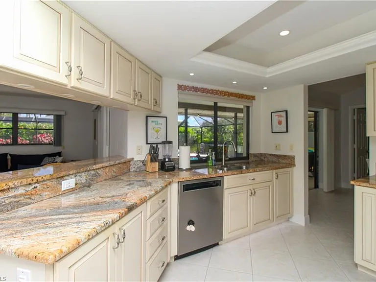 213 Bay Meadows Dr — Photo 19