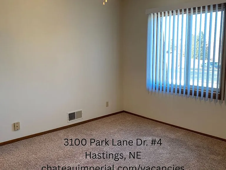 3100 Park Lane Dr — Photo 9
