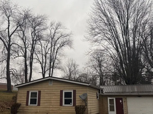 575 Grant St, Cadiz, OH 43907