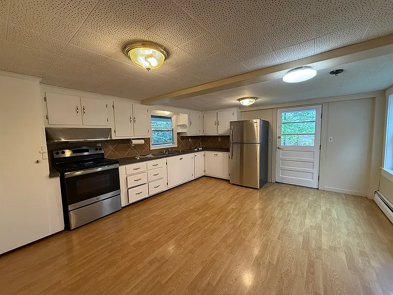 84 Emerald Rd #1 — Photo 3