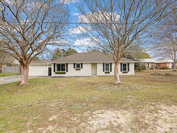 2nd image of 8724 Laredo St