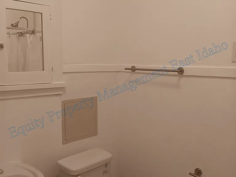 340 S Arthur Ave — Photo 15