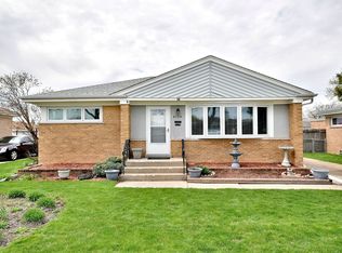 4524 Wesley Ter, Schiller Park, IL