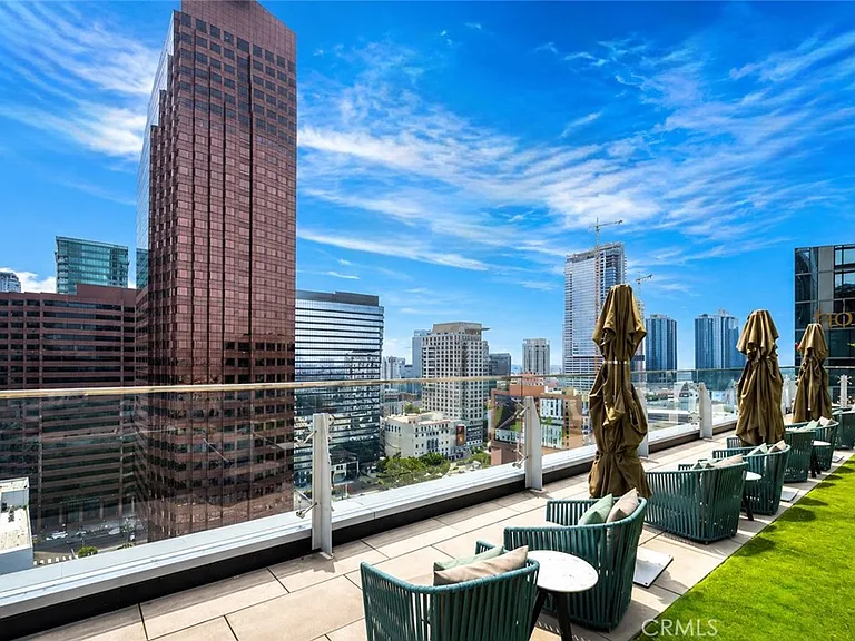 877 Francisco St #1818 — Photo 27