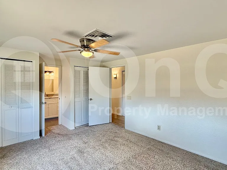 3602 N 72nd Ln — Photo 9