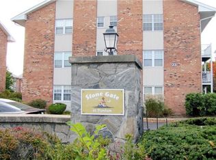 23 Bullocks Point Ave APT 4A, Riverside, RI 02915