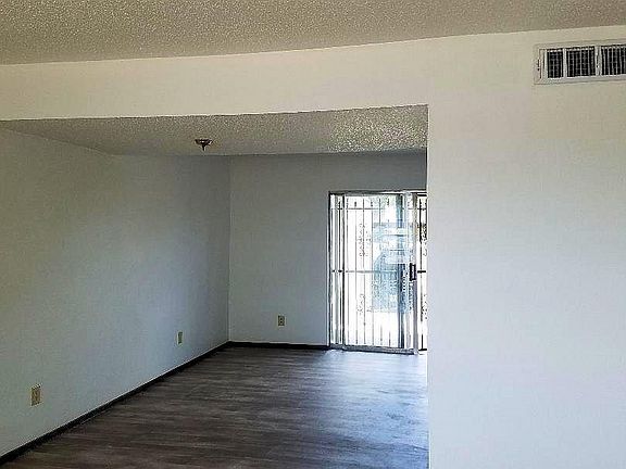 5th image of 239 Montego Bay Dr
