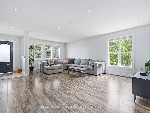 3rd image of 62 Somerville Rd