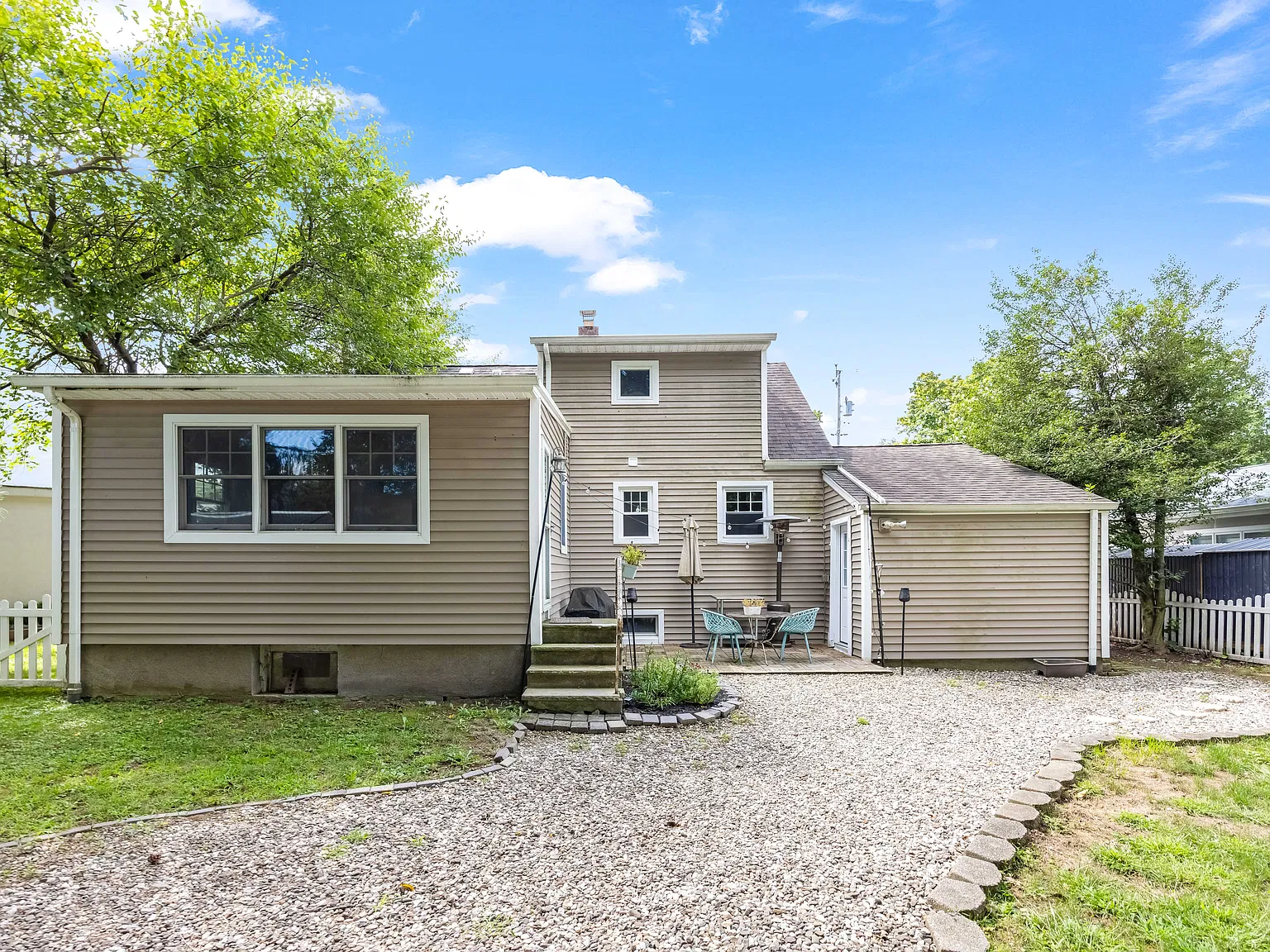 4 bed, $4,500 — Photo 4