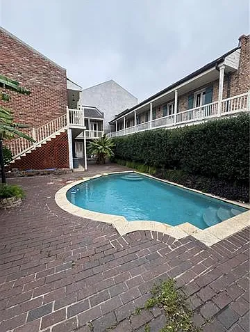 523 Burgundy St #1 — Photo 3