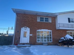 8800 Dee Rd #E, Des Plaines, IL 60016