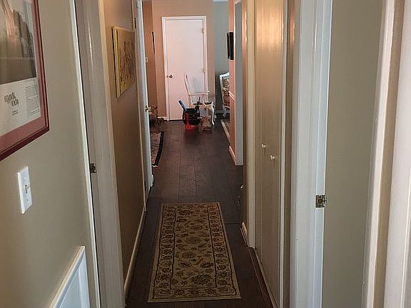 5th image of 100 Chapel Ct Unit 105