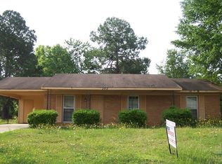 202 Virginia Dr, Warner Robins, GA 31093