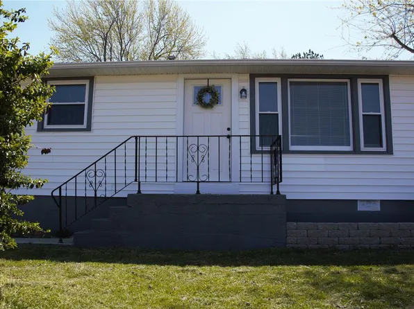 420 Colby St, Bourbon, MO 65441