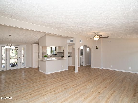 4th image of 603 W 4th Ave
