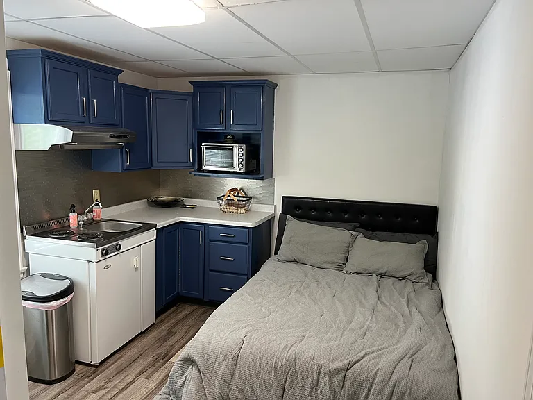 2388 W Lawn Ave #3 — Photo 5