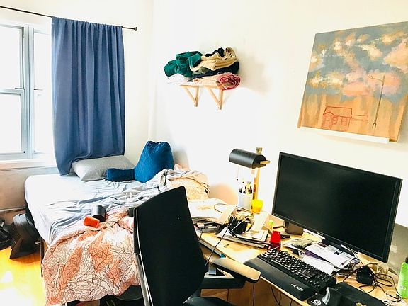 5th image of 363 Franklin Ave #3