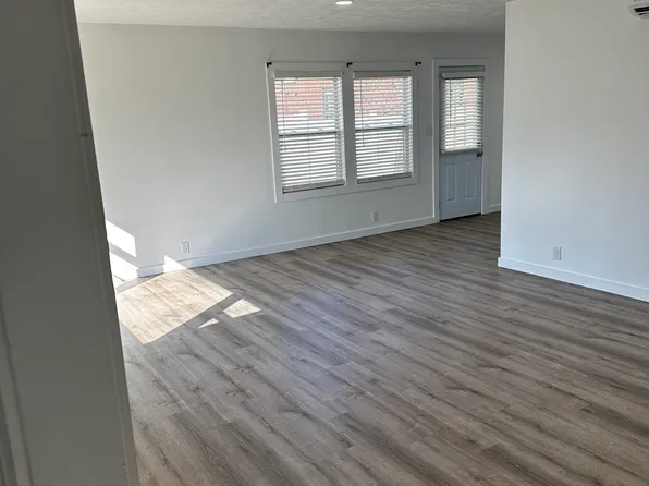 4233 E 38th St #C, Indianapolis, IN 46218