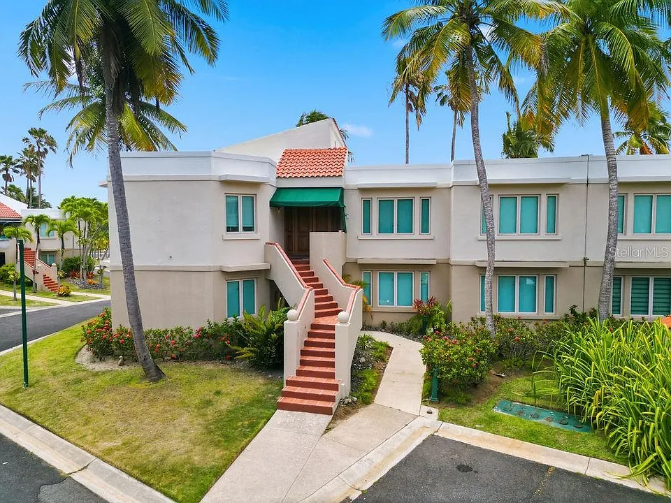 E Lakeside Villas #1