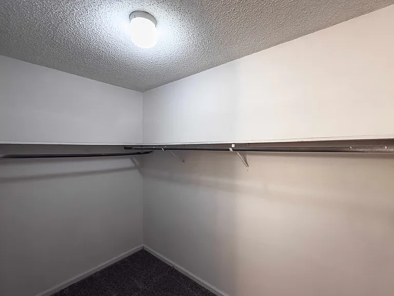 713 S Parker Dr — Photo 10