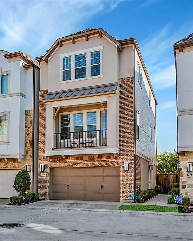 3 bed, 3.5 bath, 2409 sqft, $3,095 — Photo 1