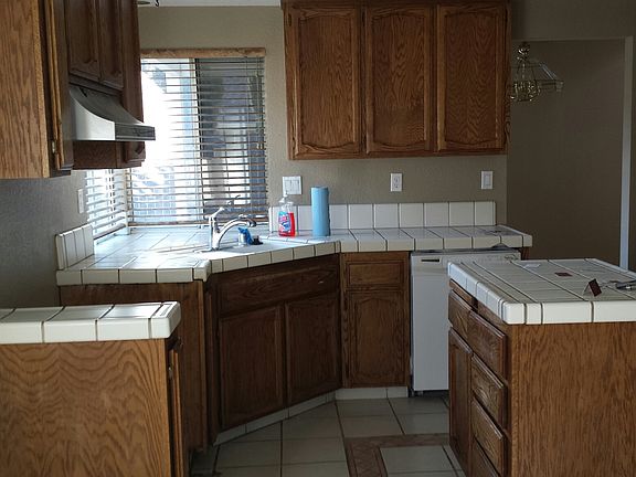 4th image of 7800 Gadsby Ct