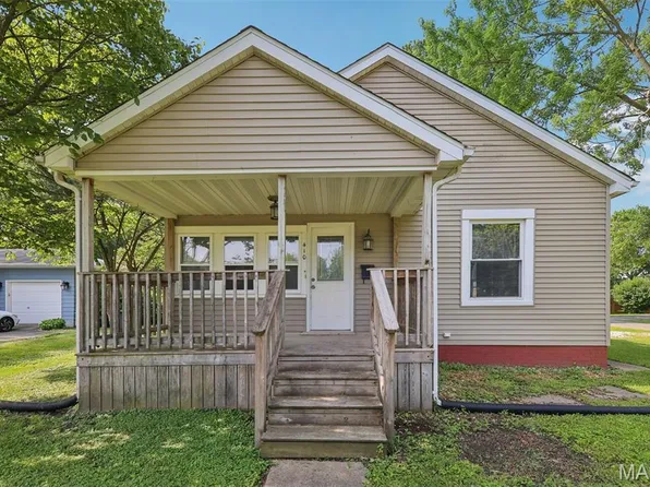 410 W Easton St, Gillespie, IL 62033