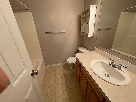 5th image of 1848 W Willow Pointe Ct