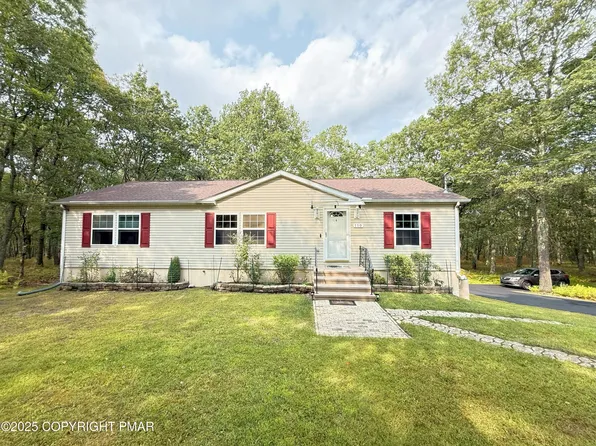 3124 Bluebird Dr, Bushkill, PA 18324