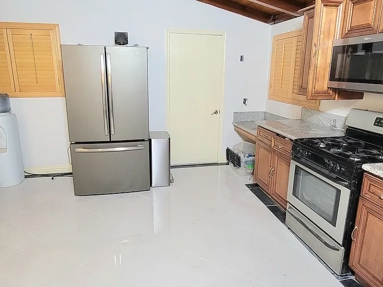 8242 Nestle Ave — Photo 6
