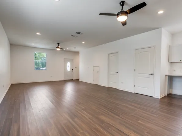 156 Pioneer Rd, San Antonio, TX 78210