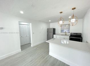 2418 Polk St #103, Hollywood, FL 33020