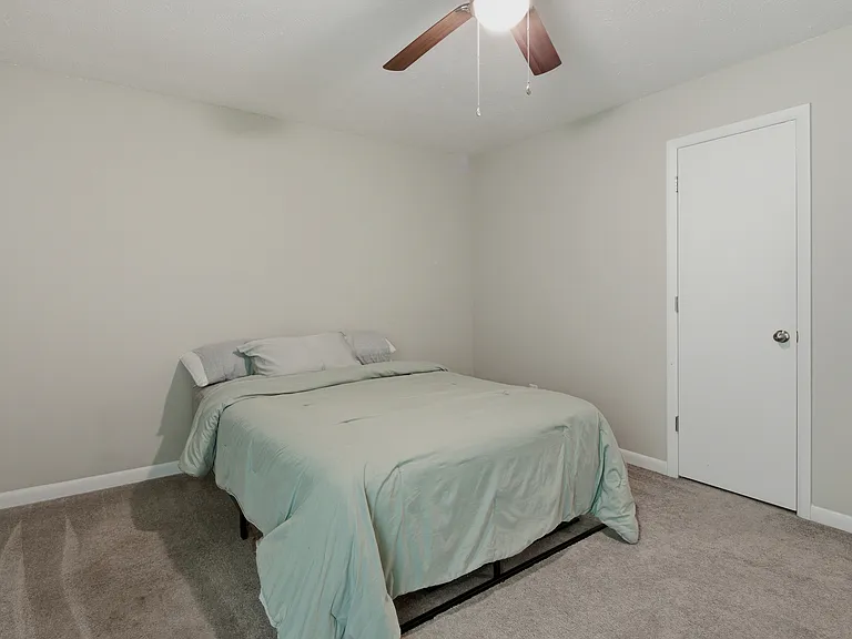 6853 Marlowe Dr — Photo 33