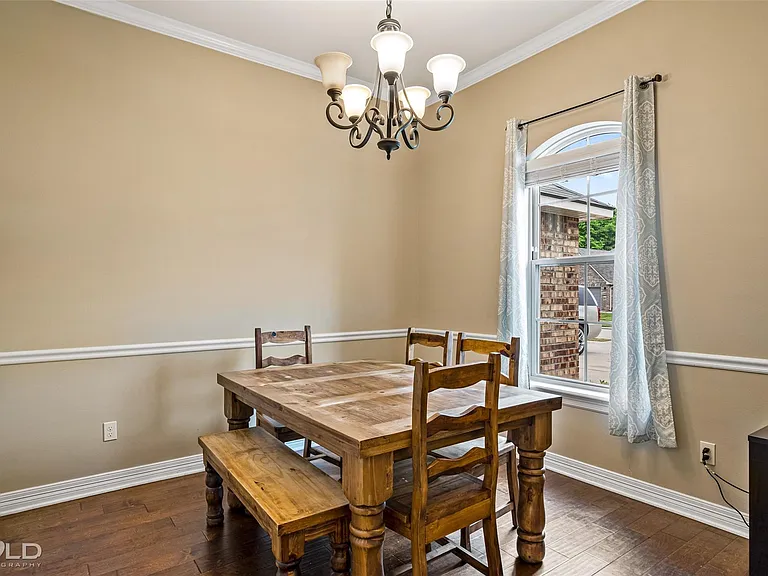2396 Tallgrass Cir — Photo 8