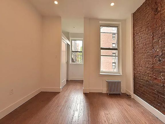 5th image of 239 E 81st St APT 1D