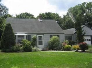 9 Romondt Rd, Pompton Plains, NJ 07444