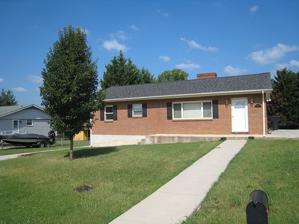 1st image of 1301 Vivian Ave
