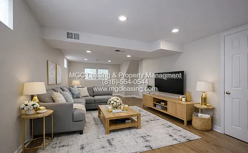 2901 NW Kingsridge Dr Photo 1