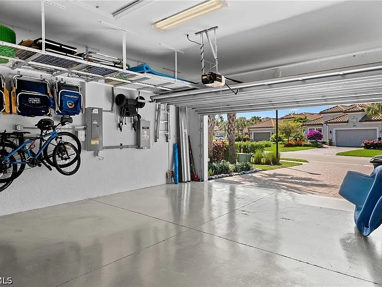 8677 Dilillo Ct — Photo 16