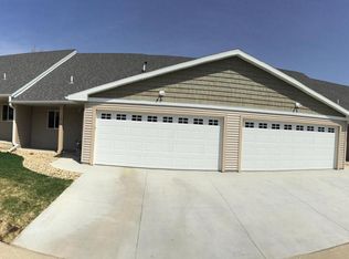 1216 Sundance Ct NE, Byron, MN 55920