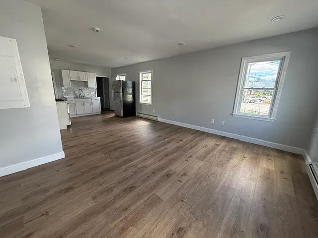 11-13 Brown St #1 — Photo 4
