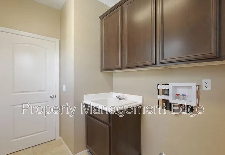 45830 Daviana Way — Photo 15