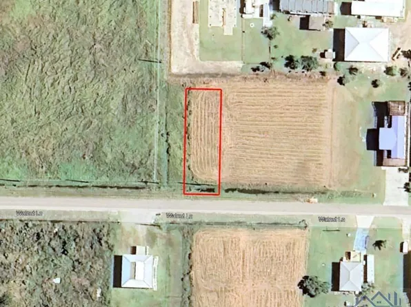 12 Walnut Ln, Grand Isle, LA 70358