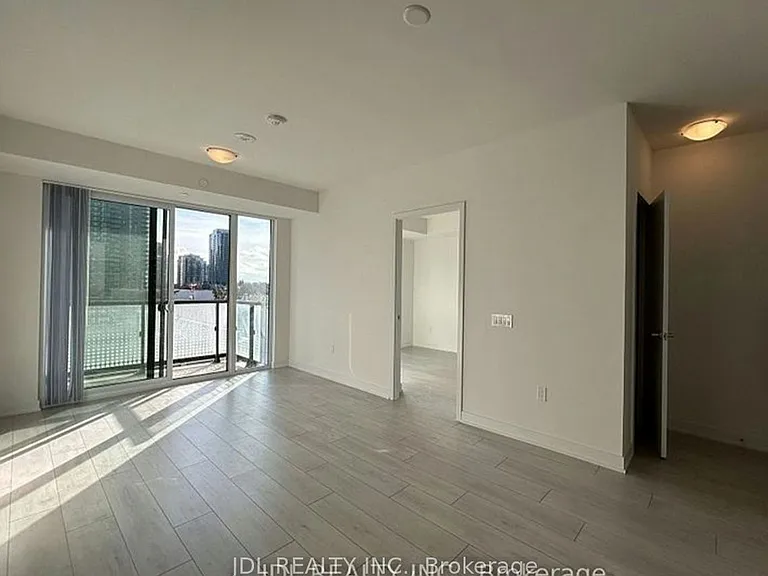 5858 Yonge St #321 — Photo 15