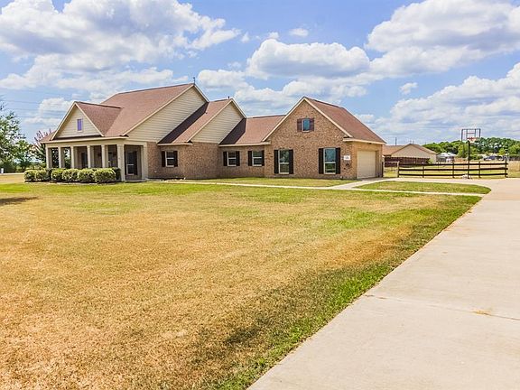 3rd image of 5351 Colony Dr